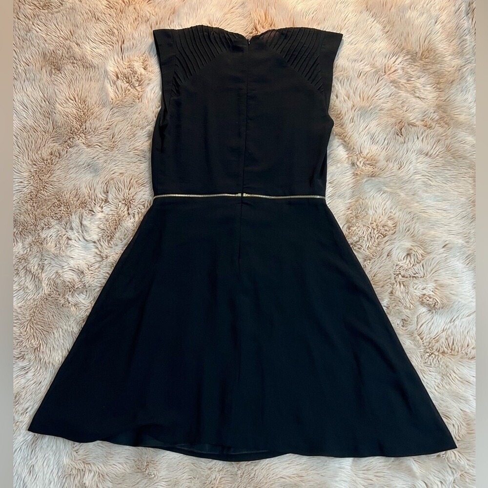 Sandro Paris Black Mini Length Dress Sz 4 Cutout Zip Waist Old Money Luxury LBD - Picture 4 of 13
